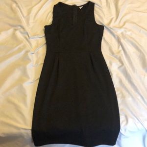 Black v neck dress